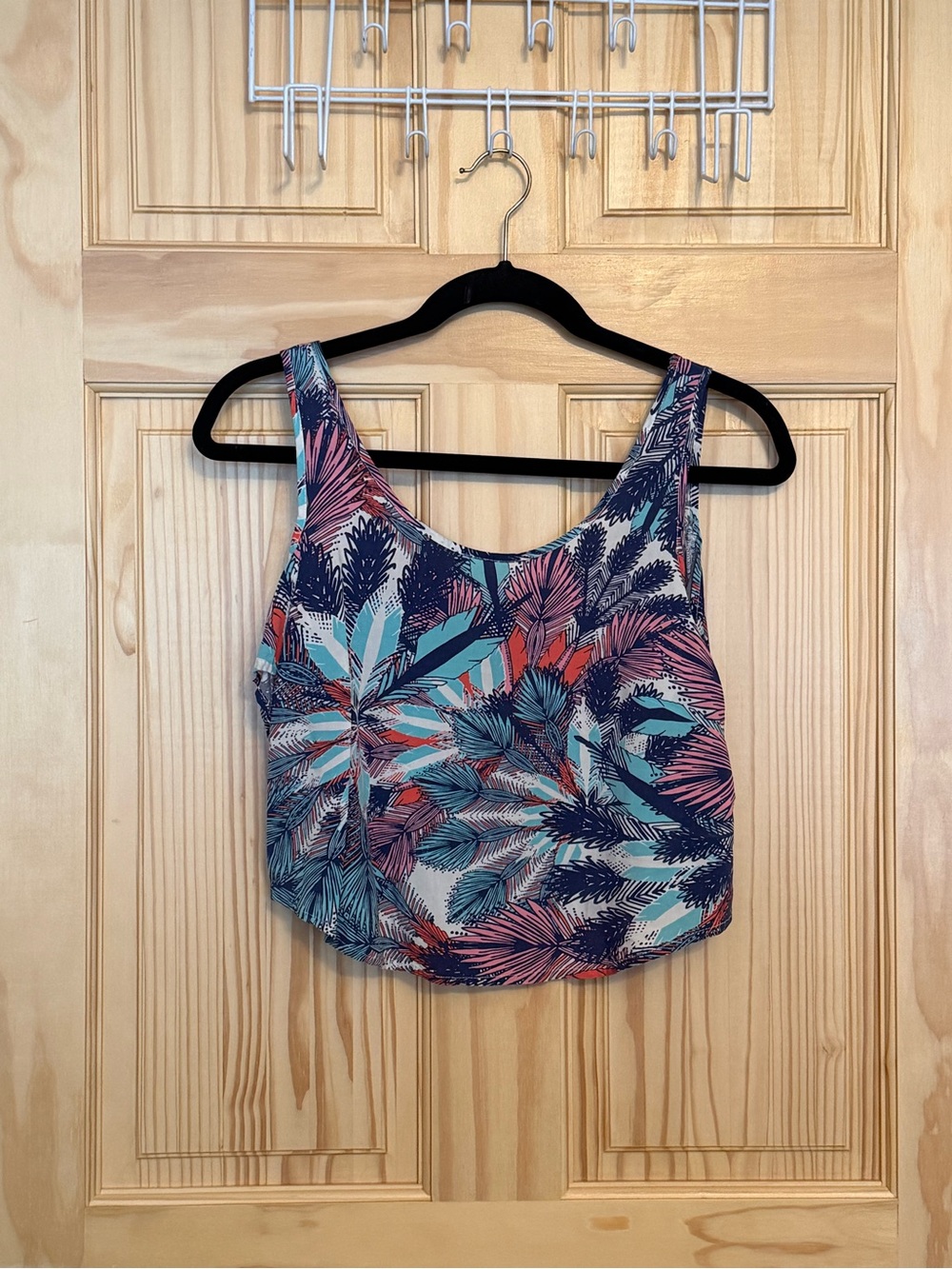 MINKPINK Tropical Leaf Crop Top